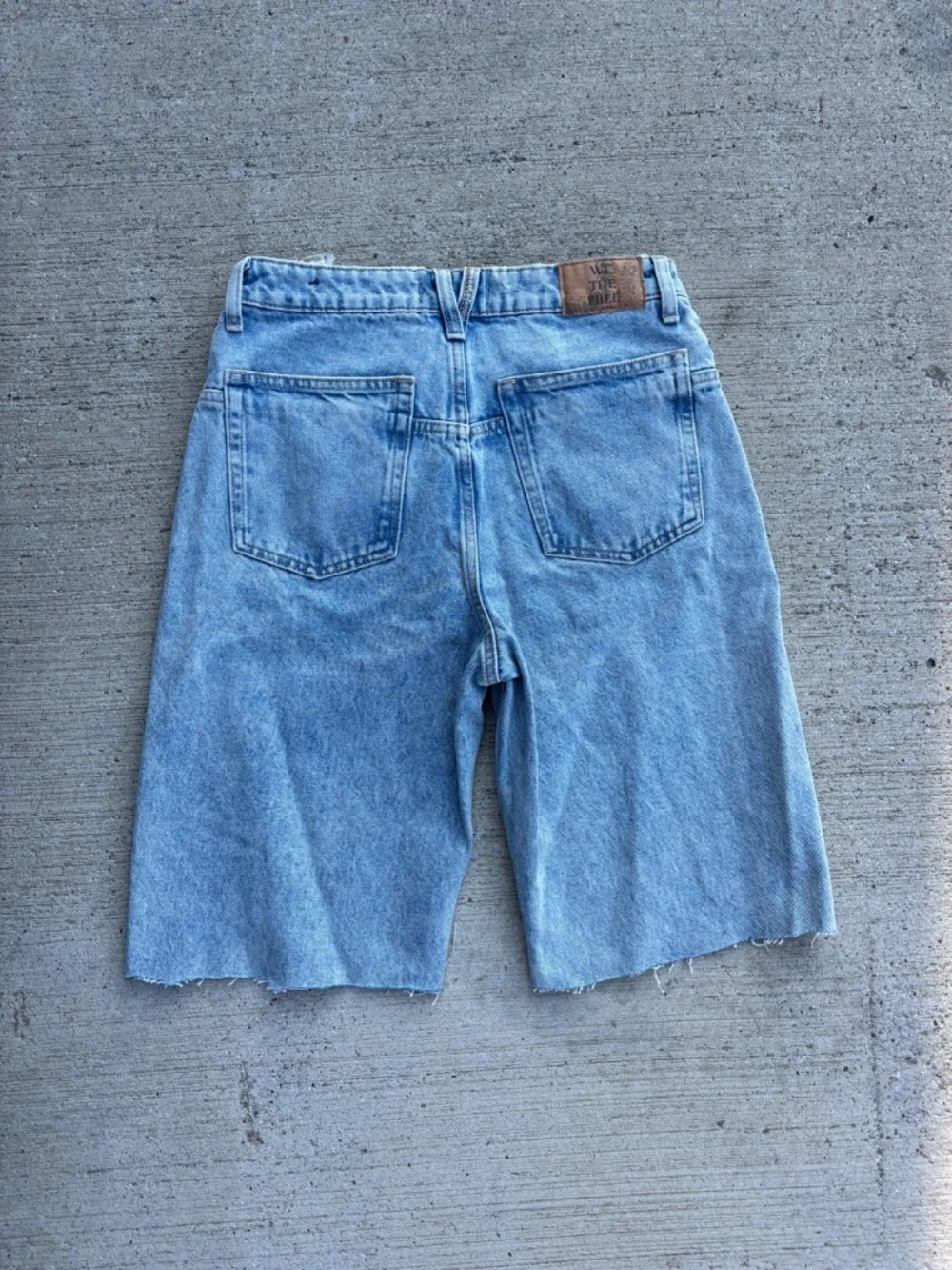 We The Free Free People Light Wash Cutoff Denim Long Shorts - Size 26